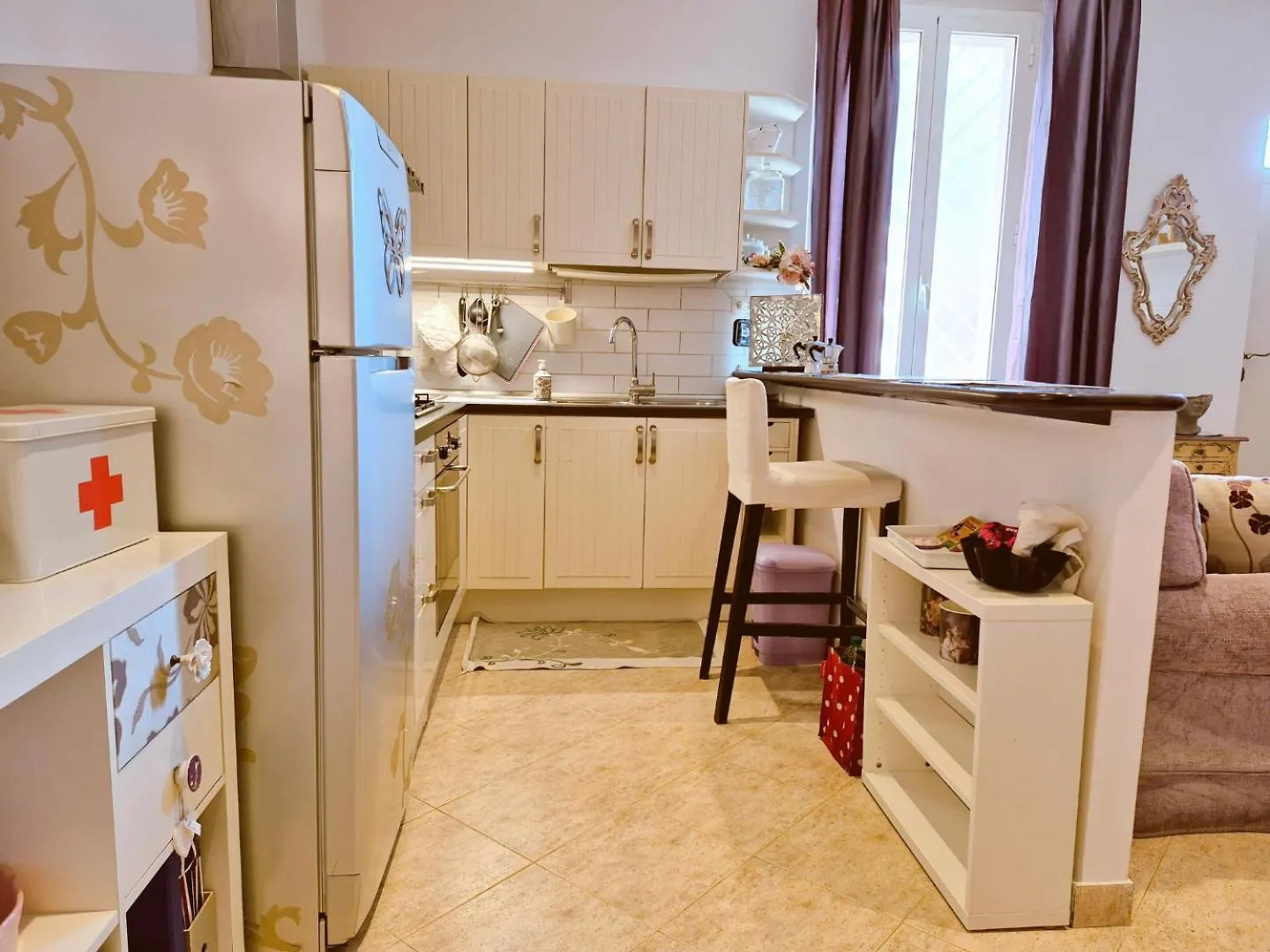 Apartment Appartamento Elegante Con Terrazzino A San Lorenzo Rome Italy