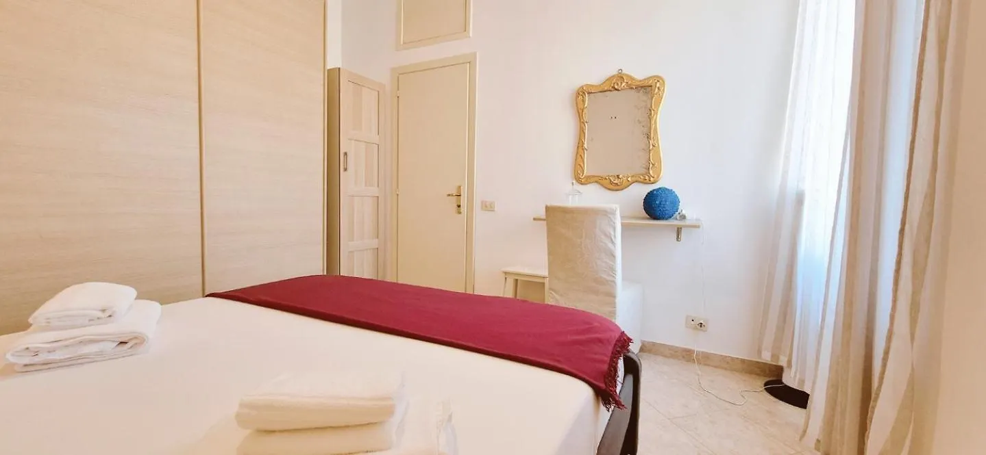 Apartment Appartamento Elegante Con Terrazzino A San Lorenzo Rome