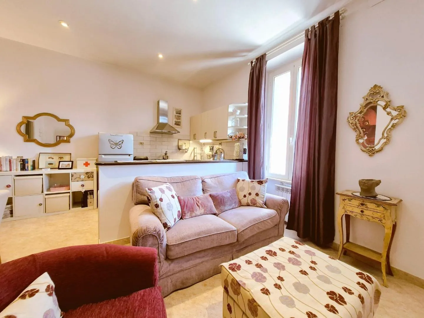 Appartamento Elegante Con Terrazzino A San Lorenzo Рим Апартаменты