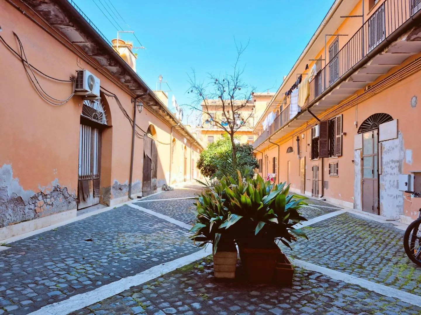 Appartamento Elegante Con Terrazzino A San Lorenzo Рим
