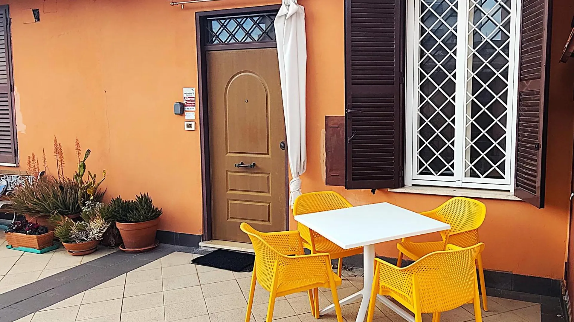 Апартаменты Appartamento Elegante Con Terrazzino A San Lorenzo Рим
