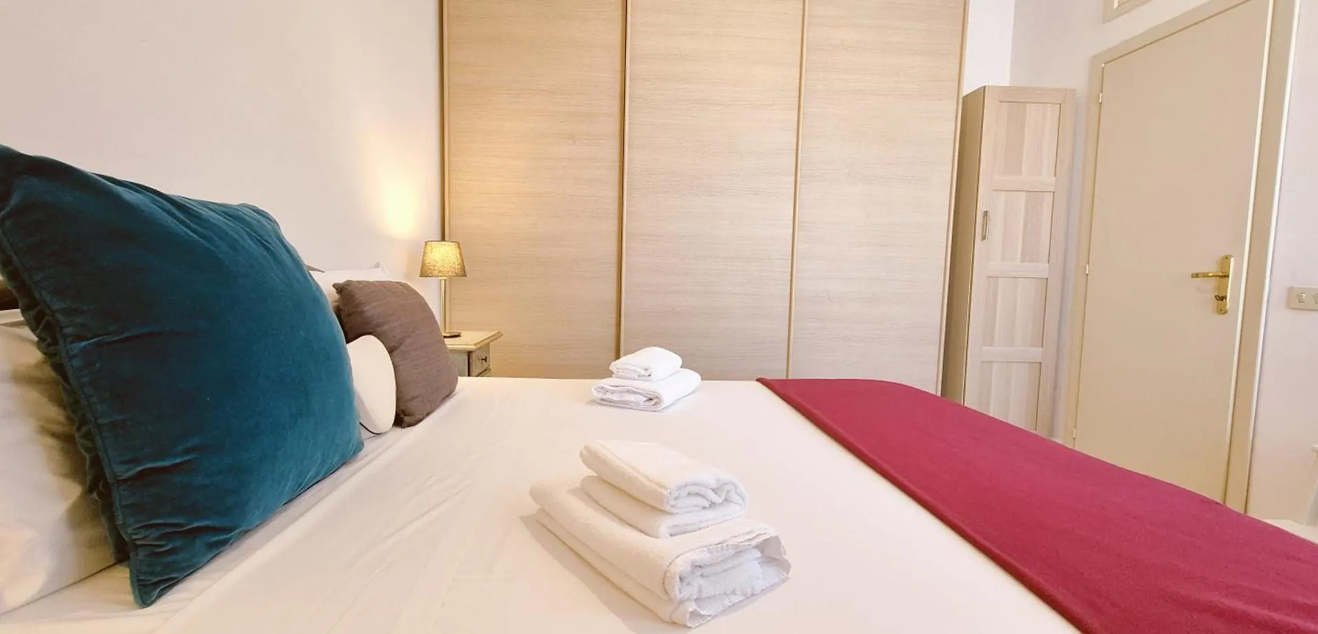 Daire Appartamento Elegante Con Terrazzino A San Lorenzo Roma İtalya